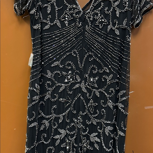 Pisarro Nights Beaded Mesh Column Gown Dress Size 18 - Picture 9 of 11